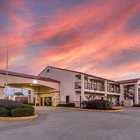 Best Western Lindale Inn Exterior photo